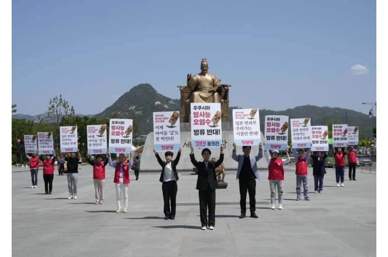 South Korean experts visit Fukushima nuclear plant before release of treated water into sea